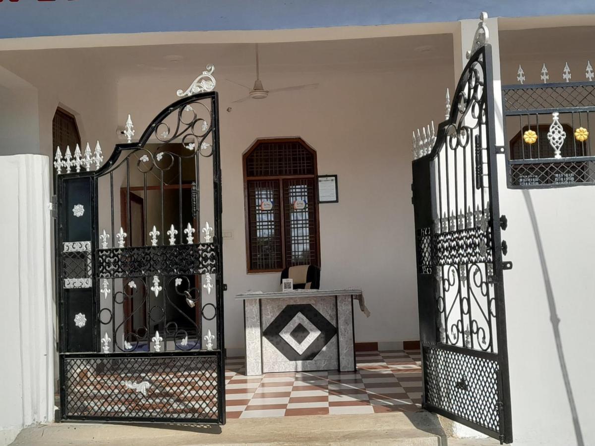 Rani Palace Khajurāho Esterno foto